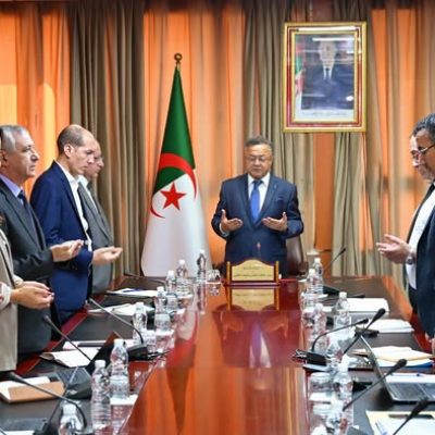 وزير التعليم العالي والبحث العلمي يترأس اجتماعًا عن بُعد لمتابعة التحضيرات للدخول الجامعي